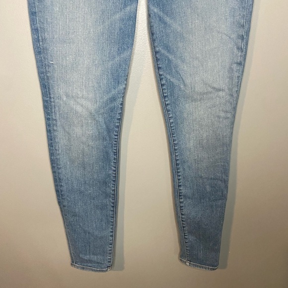 Lovers and Friends Mid Rise Ricky Jean in Bowen - Picture 7 of 13